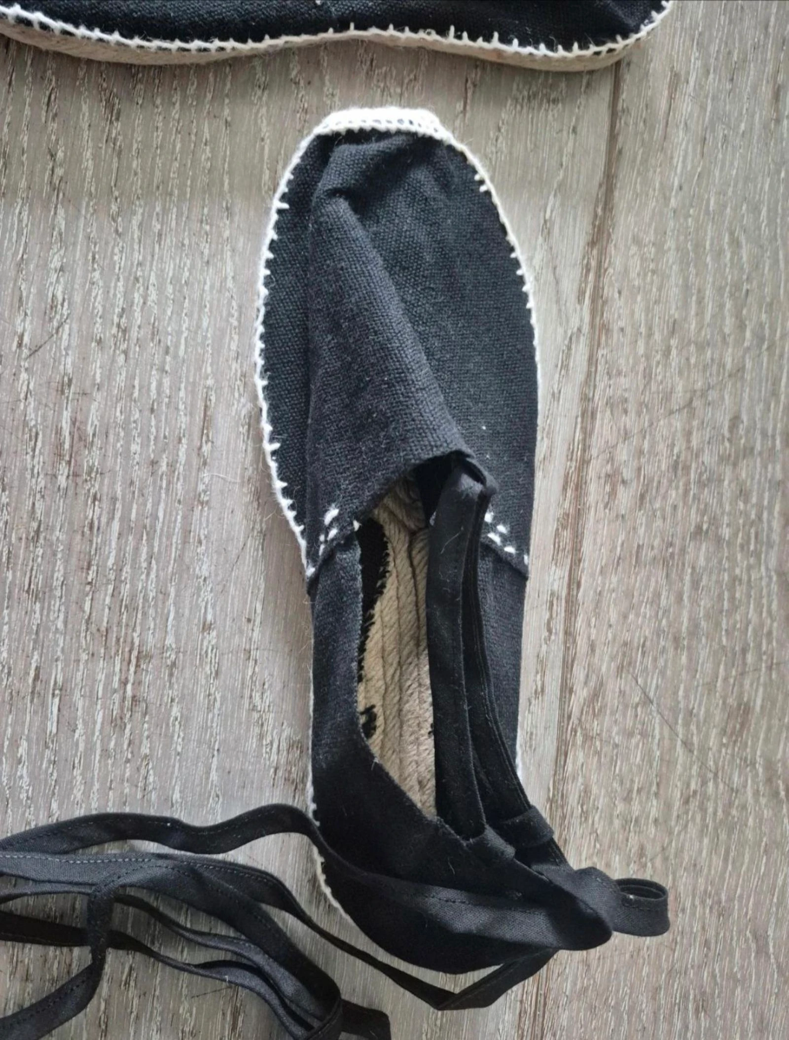 Zwarte platte espadrilles met bandjes. Handgenaaid. Maat 39 – photo 3